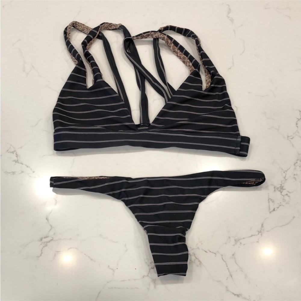 ACACIA STRIPED BIKINI SET / LARGE 🖤😎